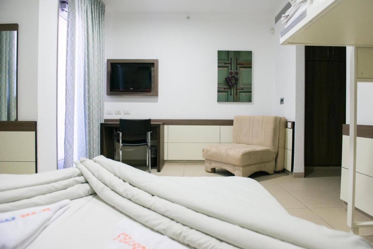 Hi - Akko Knights Hostel Zewnętrze zdjęcie